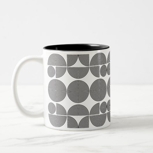 Retro-Boho Stil moderne schwarz geometrische Muste Zweifarbige Tasse (Links)