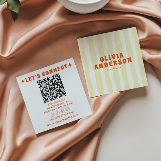 Retro Bold 70er Boho Groovy Funky Trendy QR Code Quadratische Visitenkarte