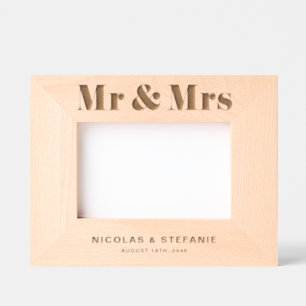 Retro Bold Typografy Mr. and Mrs. Wedding Foto Geätzte Rahmen