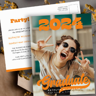 Retro Bold Typografy Trendy Foto Fun Abschluss Einladungspostkarte