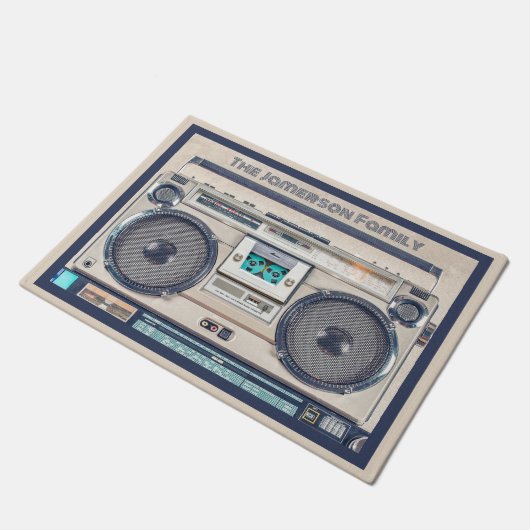 Retro Boombox Beige Fußmatte (Schrägansicht)