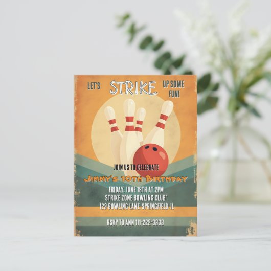 Retro Bowling Kindergeburtstag Party Einladung Postkarte (Stehend Vorderseite)