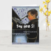 Retro Boy ruft Geburtstag Herzlichen Glückwunsch Karte (Gelbe Blume)