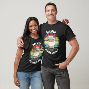 Retro Braut Erwachendes heißes Getränk zum Mitnehm T-Shirt