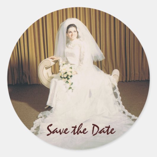 Retro Bride Save the Date Runder Aufkleber (Vorderseite)