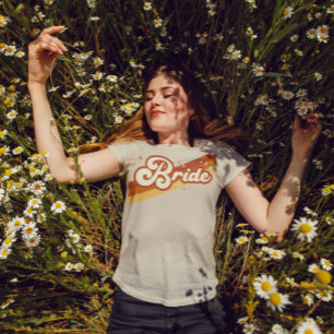 Retro Bride Typografy Summer Rainbow Wedding T-Sh T-Shirt