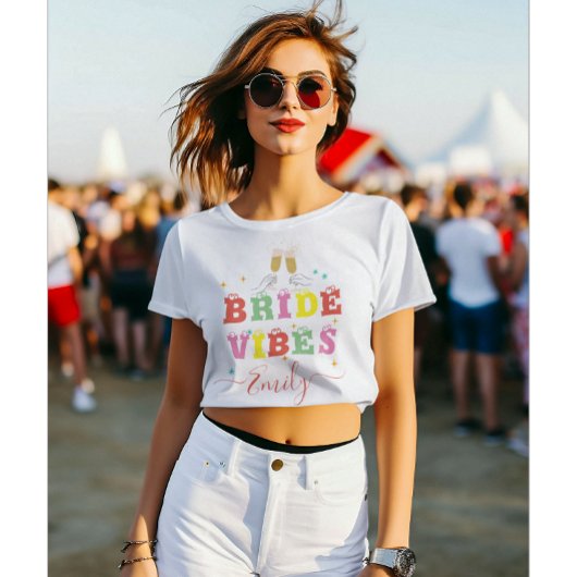 Retro Bride Vibes Individuelle Name Junggeselinnen T-Shirt