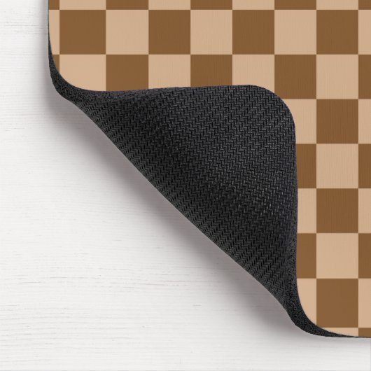 Retro Brown Checkered Mousepad (Ecke)