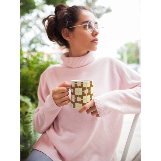 Retro Brown | Cream Checker Pattern Coffee Mug  Kaffeetasse