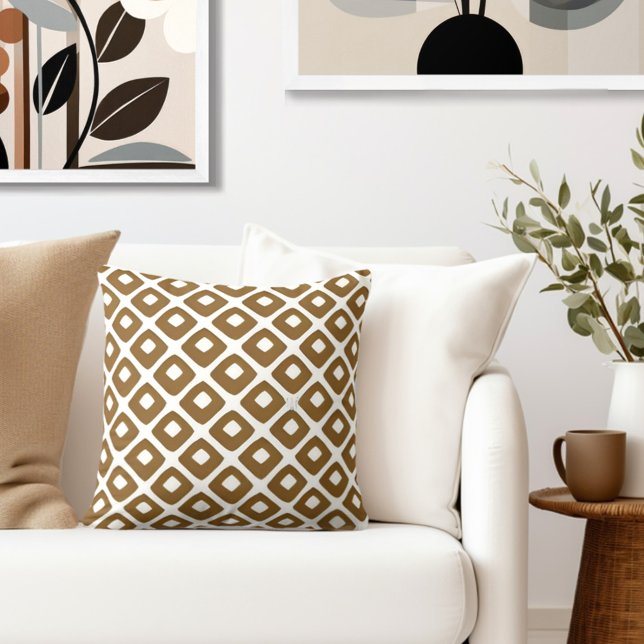 Retro Brown White Kissen (Complete your elegant retro look with an exclusive Wild on Flowers Decorative Throw PIllow.)