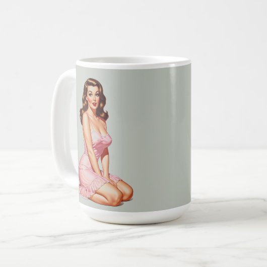 Retro Brünettes Button-up Girl in Pink Kaffeetasse (Vorderseite Links)