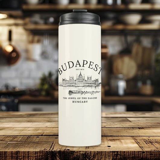 "Retro Budapest: Eternal Beauty of Hungary’s Heart Thermosbecher