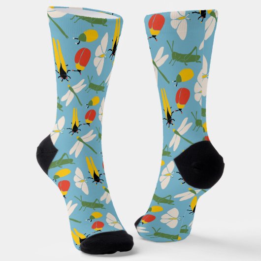 Retro Bugs Insekten Illustrationen Light Blue Socken (Gewinkelt)