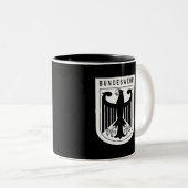 Retro - Bundesstaatliche Bundeswehr Zweifarbige Tasse (VorderseiteRechts)