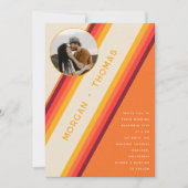 Retro Burnt Orange Stripes 70er 80er QR Code Weddi Einladung (Vorderseite)