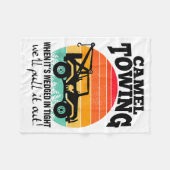 Retro Camel Towing Sarcastic Quotes Life Without M Fleecedecke (Vorderseite (Horizontal))