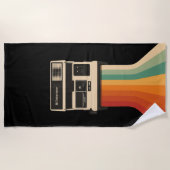 Retro Camera with Rainbow Print Strandtuch (Vorderseite)