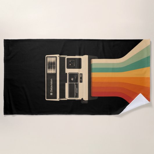 Retro Camera with Rainbow Print Strandtuch (Vorderseite)