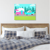 Retro Camper / Trailer gepflasterte Leinwand Print (Insitu (Schlafzimmer))