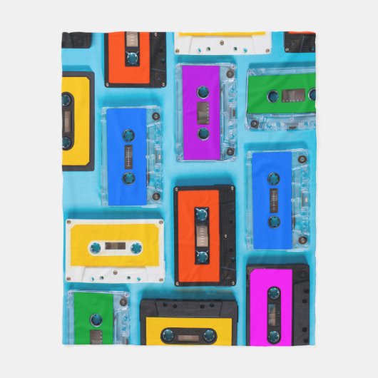 Retro Cassette: Blue Background Collection Fleecedecke (Vorderseite)