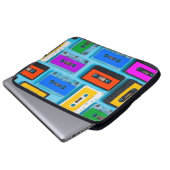 Retro Cassette: Blue Background Collection Laptopschutzhülle (Vorne Knopf)