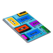 Retro Cassette: Blue Background Collection Notizblock (Rechte Seite)