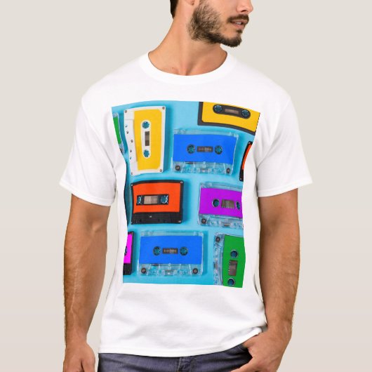 Retro Cassette: Blue Background Collection T-Shirt (Vorderseite)