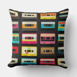 Retro Cassette Tape Pattern – Vintage Music Kissen