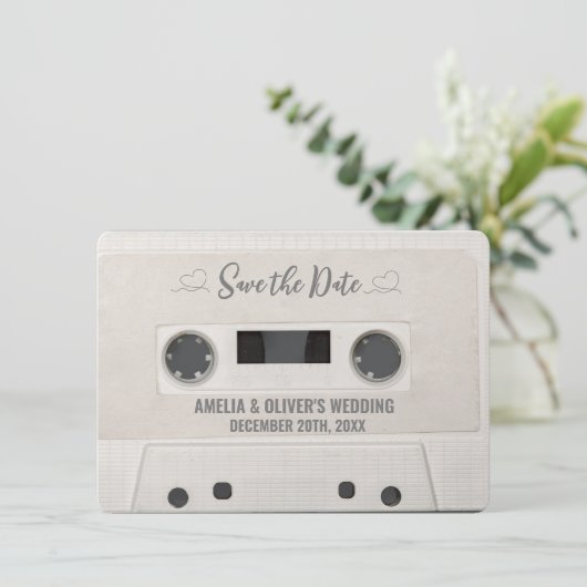 Retro Cassette Wedding Save the Date Einladung (Stehend Vorderseite)