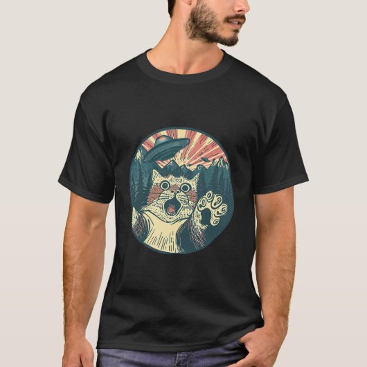 Retro Cat and Ufo Alien T-Shirt (Vorderseite)