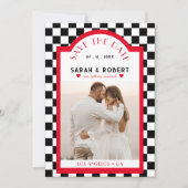 Retro Checkerboard Foto Red Black & White Wedding Save The Date (Vorderseite)