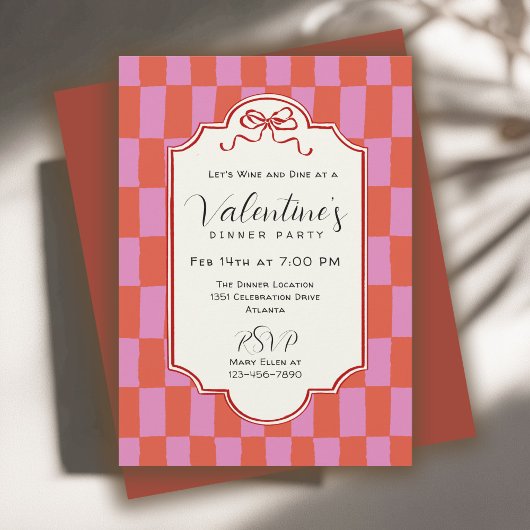 Retro Checkerboard Handdrawn Bow Valentine Dinner Einladung