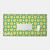 Retro Checkered Daisis Yellow Green Script Name Schreibtischunterlage (Tastatur & Maus)