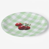 Retro Cherries fresh picked green gingham Pappteller (Schrägansicht)