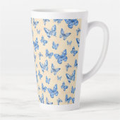 Retro Chinoiserie Blue Butterfells Blush Ivory Milchtasse (Rechts)