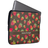 Retro Chocolate Brown Personalisiert Strawberry Laptopschutzhülle (Vorne Rechts)