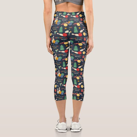 Retro Christmas Bowling Pattern Capri Leggings (Rückseite)