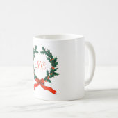 Retro Christmas Holly Wreath mit Initials Holiday Kaffeetasse (VorderseiteRechts)
