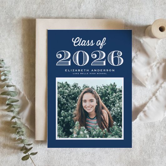 Retro Class of 2024 Navy Blue Foto Abschluss Einladung
