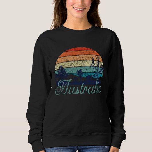 Retro Color Distressed Australia Travel Camper Sweatshirt (Vorderseite)