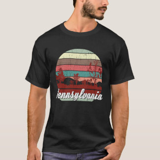 Retro Color Distressed Pennsylvania Travel Camping T-Shirt