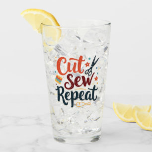 Retro "Cut Sew Repeat" Nähen Lover Design Glas