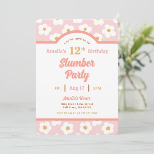 Retro Daisy Birthday Slumber Party Einladung (Stehend Vorderseite)