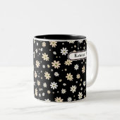 Retro Daisy floral Muster Boho Personalisiert Blac Zweifarbige Tasse (VorderseiteRechts)