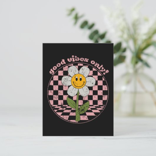 Retro Daisy | Nur gute Vibes Postkarte (Stehend Vorderseite)