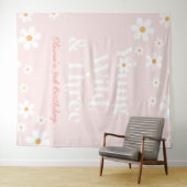 Retro Daisy Young Wild und Three Birthday Wandteppich (Beispiel (Horizontal))