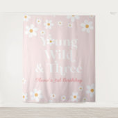 Retro Daisy Young Wild und Three Birthday Wandteppich (Vorderseite)