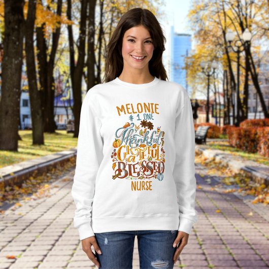 Retro Dankbarkeit gesegnet Typografy Nurse Sweatshirt