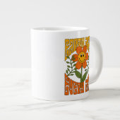 Retro der 70er Jahre Lächelnde Daisy-Blume Jumbo-Tasse (Vorderseite Rechts)