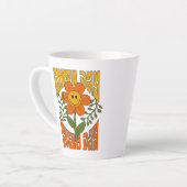 Retro der 70er Jahre Lächelnde Daisy-Blume Milchtasse (Linke Ecke)